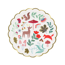 Platos Winter Woodland – Platos de Papel Decorativos con Animales del Bosque para Navidad (Paquete de 8)