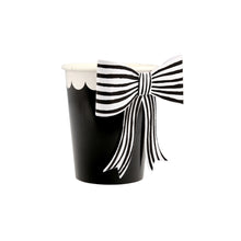 Vasos Blanco y Negro con Moño Rayado – Pack de 8 Vasos de Papel Elegantes para Fiesta