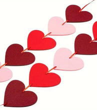 Guirnalda de Corazones Rojos y Rosas – Decoración para Valentine's