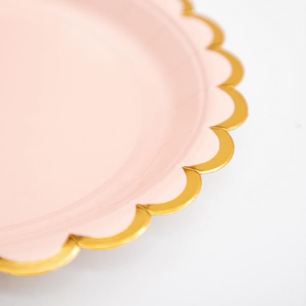 Platos Tea Party Rosa Pastel – Pack de 8 Platos de Cartón Elegantes Tamaño Chico