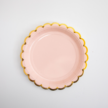Platos Tea Party Rosa Pastel – Pack de 8 Platos de Cartón Elegantes Tamaño Chico