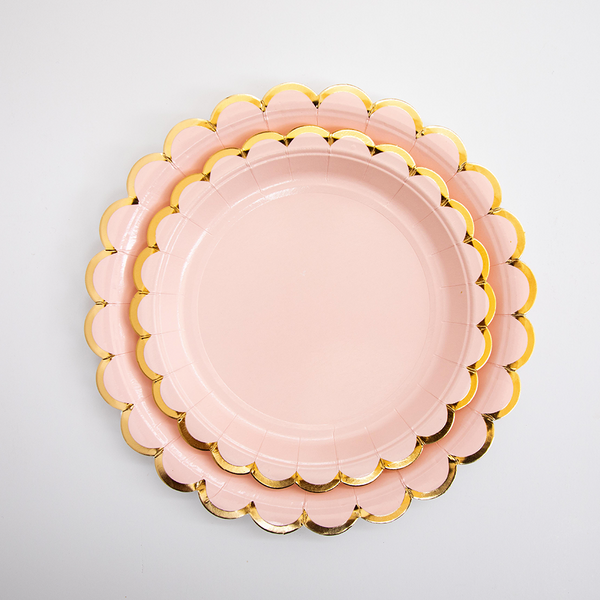 Platos Tea Party Rosa Pastel – Pack de 8 Platos de Cartón Elegantes Tamaño Chico