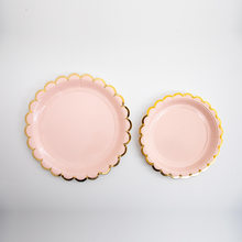 Platos Tea Party Rosa Pastel – Pack de 8 Platos de Cartón Elegantes Tamaño Chico