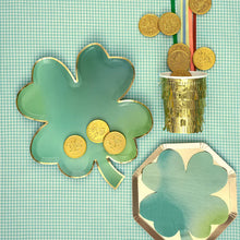 Platos Clover Leaf – Paquete de 8 Platos de Papel para Fiesta Temática