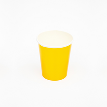 Vasos Chico Dorado Metálico 8 oz – Pack de 8 Vasos de Papel para Fiestas Elegantes y Brillantes