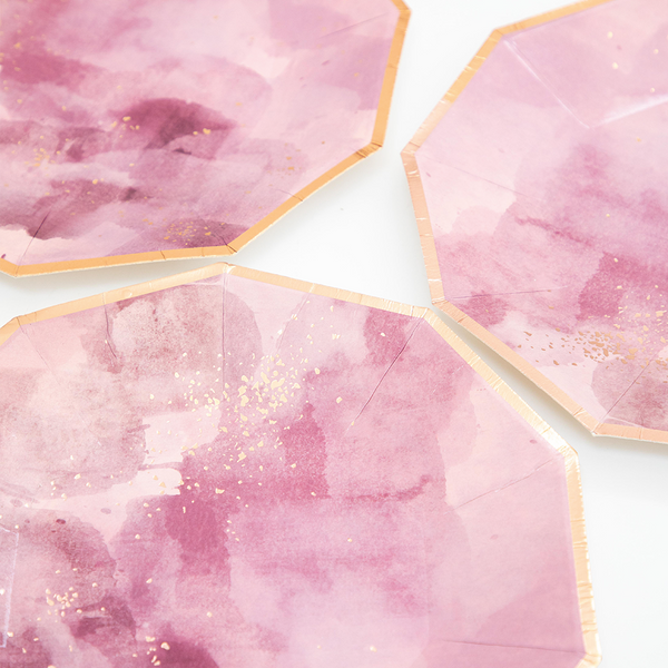 Platos Amatista – Pack de 8 Platos de Cartón Color Morado Elegante para Fiestas