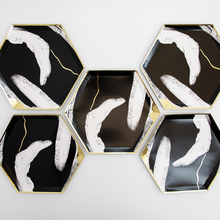 Platos Black Marble & Gold Foil 8” – Pack de 8 Platos de Papel Negros con Detalles Dorados para Fiestas Elegantes