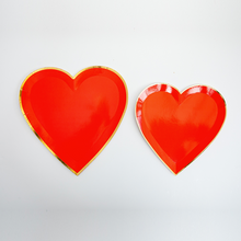 Colección Love Rojo – Platos, Vasos y Servilletas de Corazón para Fiestas Románticas y San Valentín