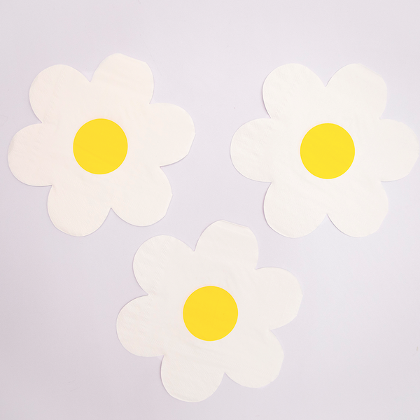 Servilletas Flor Blanca con Centro Amarillo – Pack de 16 Servilletas de Papel Decorativas