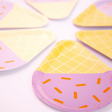 Platos Cono de Helado – Pack de 8 Platos de Papel con Forma de Helado para Fiestas Infantiles